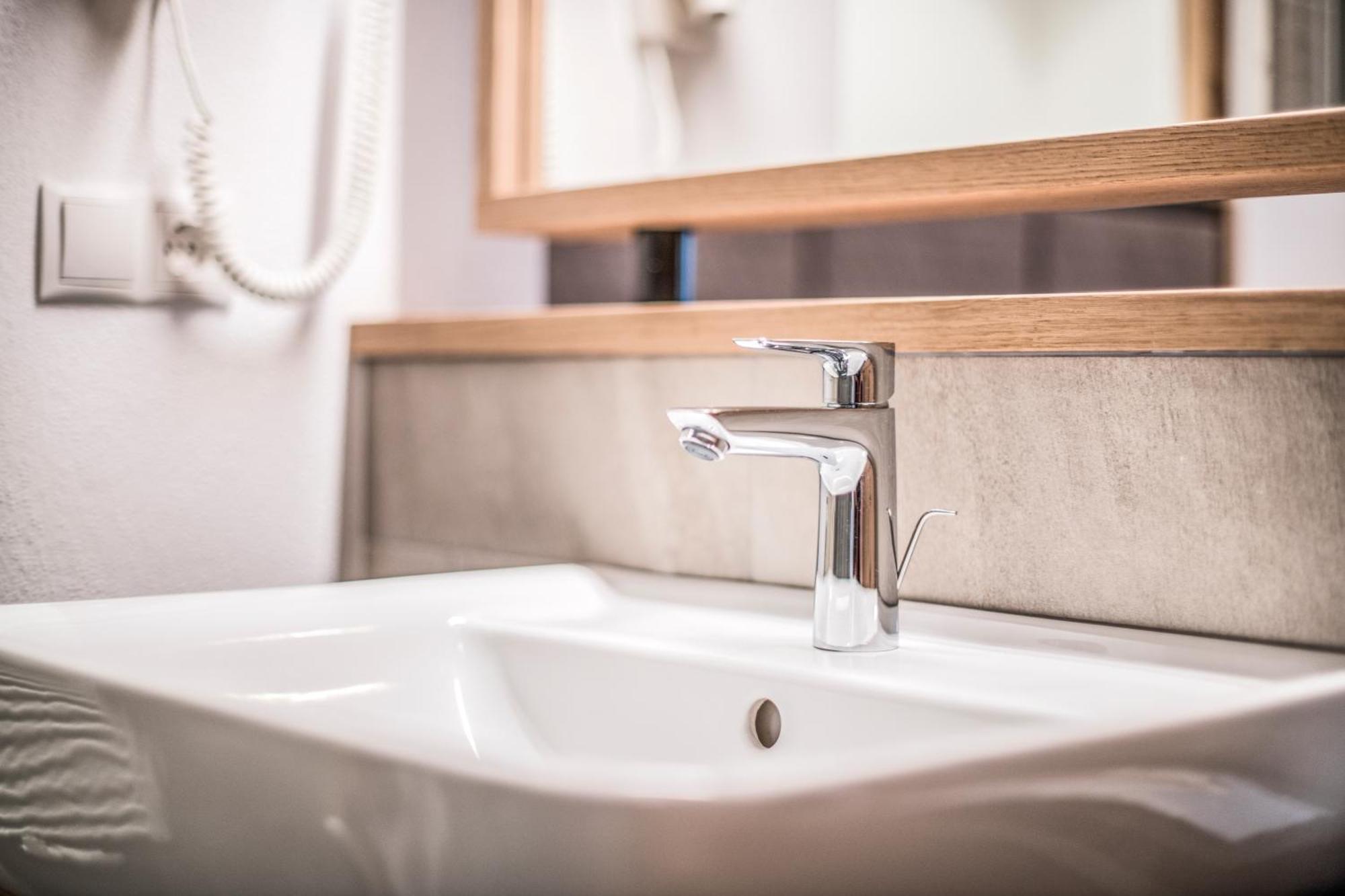 Hotel Sterzinger Moos エクステリア 写真